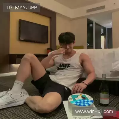 滑凤默